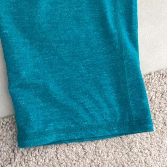 Athleta crpped leggings - Picture 6 of 7